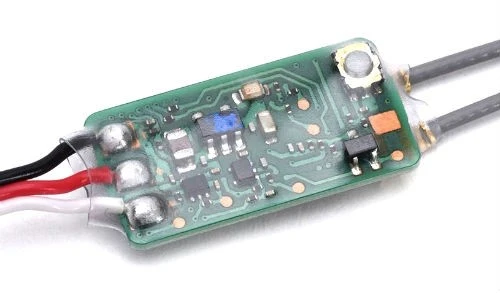 Futaba R2000SMB Receiver 6 Futaba R2000SMB Receiver - Image 4